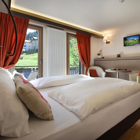 Hotel Cardo Isolaccia Bagian luar foto