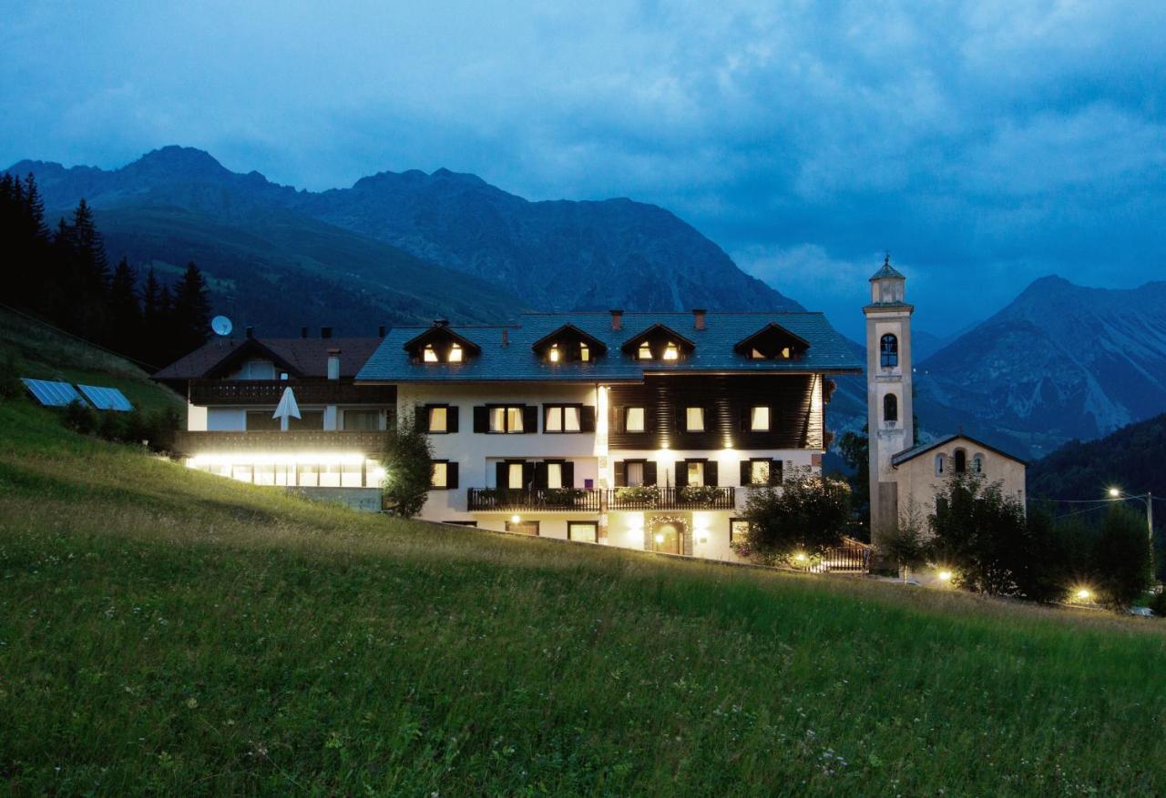 Hotel Cardo Isolaccia Bagian luar foto