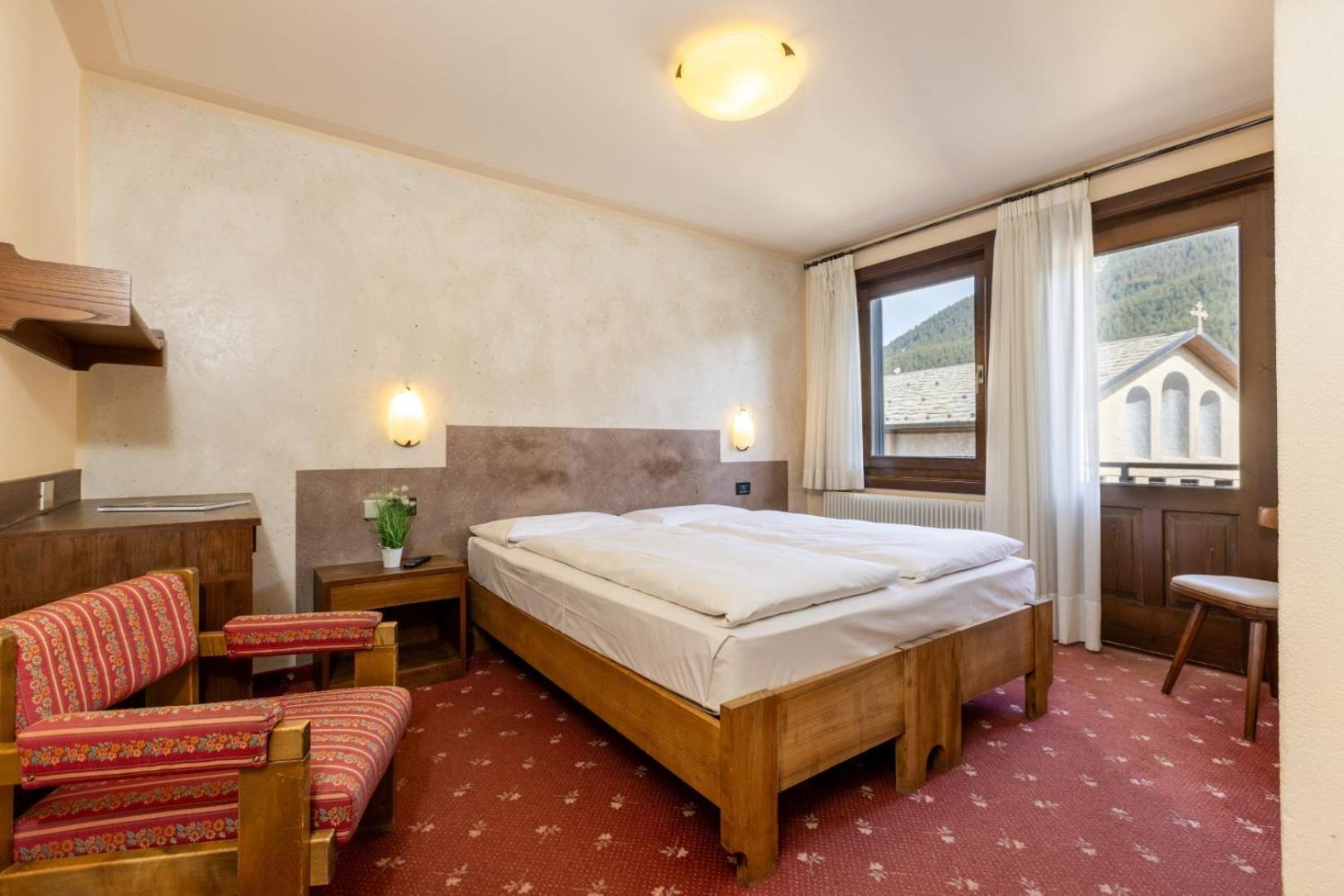 Hotel Cardo Isolaccia Bagian luar foto